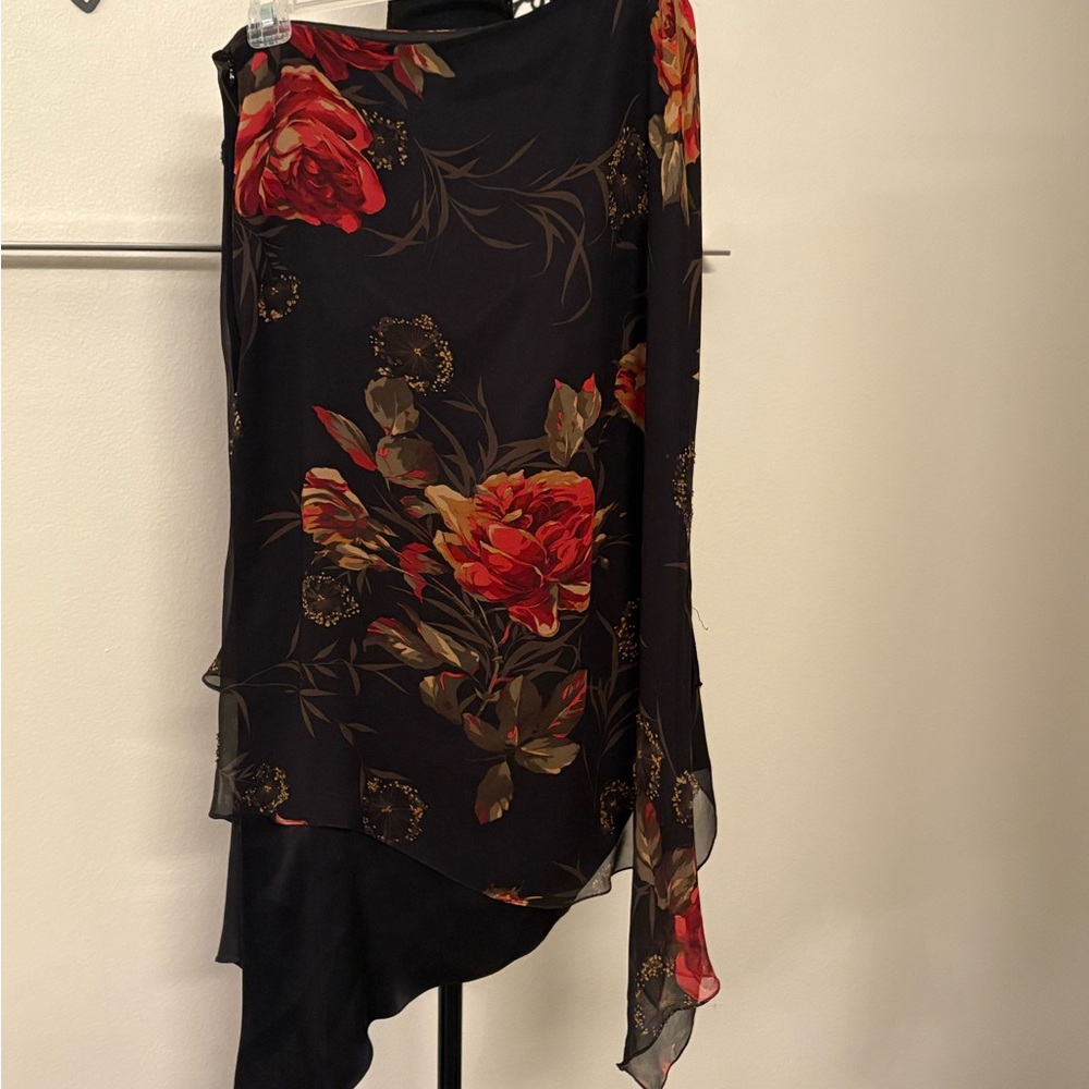Lillie Rubin Black and Red Floral Skirt